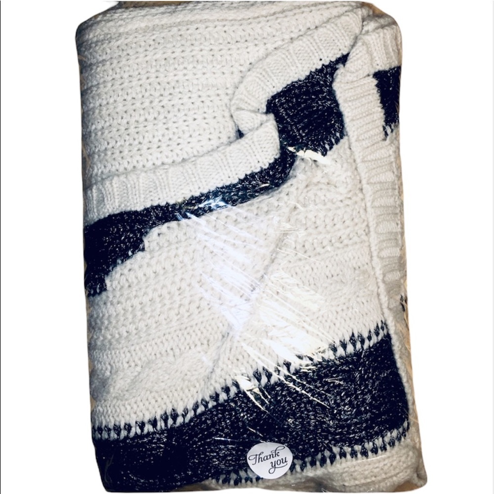 NWT Romeo & Julie: Large Knitted Black & Cream Cardigan - Picture 4 of 4